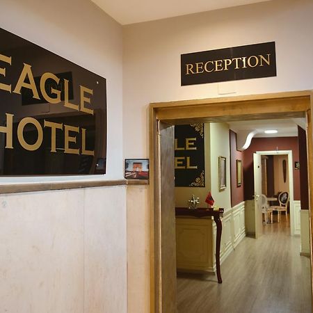 Hotel Eagle Тирана Екстериор снимка